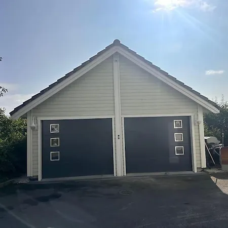 فيلة Enebolig Syd